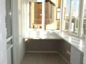 Фото балкона-кабинета после ремонта квартиры в Киеве