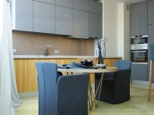 Фото дизайна интерьера кухни двухуровневой квартиры на Днепровской набережной