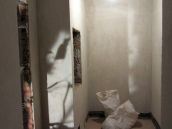 Фотография до ремонта в гостевом санузле в квартире в жилом комплексе 