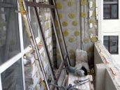 Фото после демонтажа на балконе в жилом комплексе 