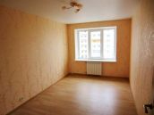 Фотография ремонта спальни с натяжными потолками в трехкомнатной квартире на Оболони