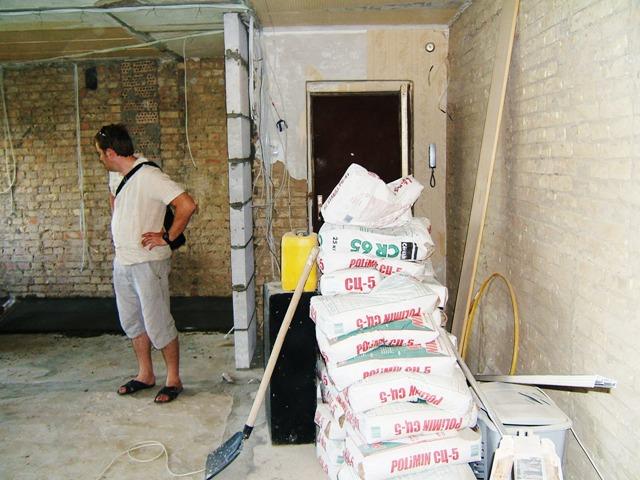 Хрущевка в начале капремонта